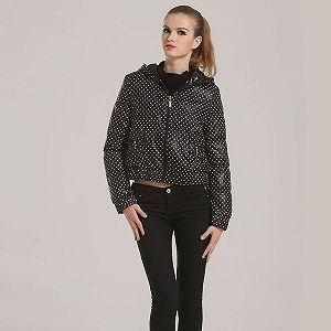 特加依品牌館 匯聚多元風(fēng)尚，開(kāi)啟品牌服裝批發(fā)新篇章